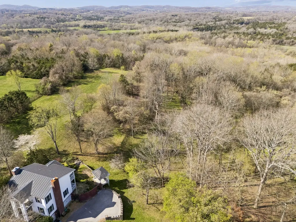 1668 Old Lewisburg Highway Columbia TN 38401