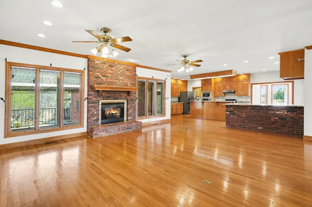 11948 Betts Road Greenbrier TN 37073