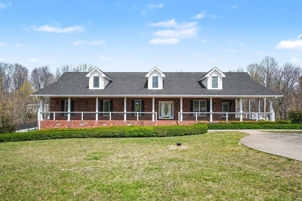 11948 Betts Road Greenbrier TN 37073