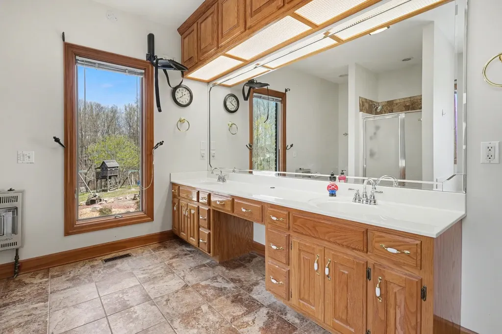11948 Betts Road Greenbrier TN 37073