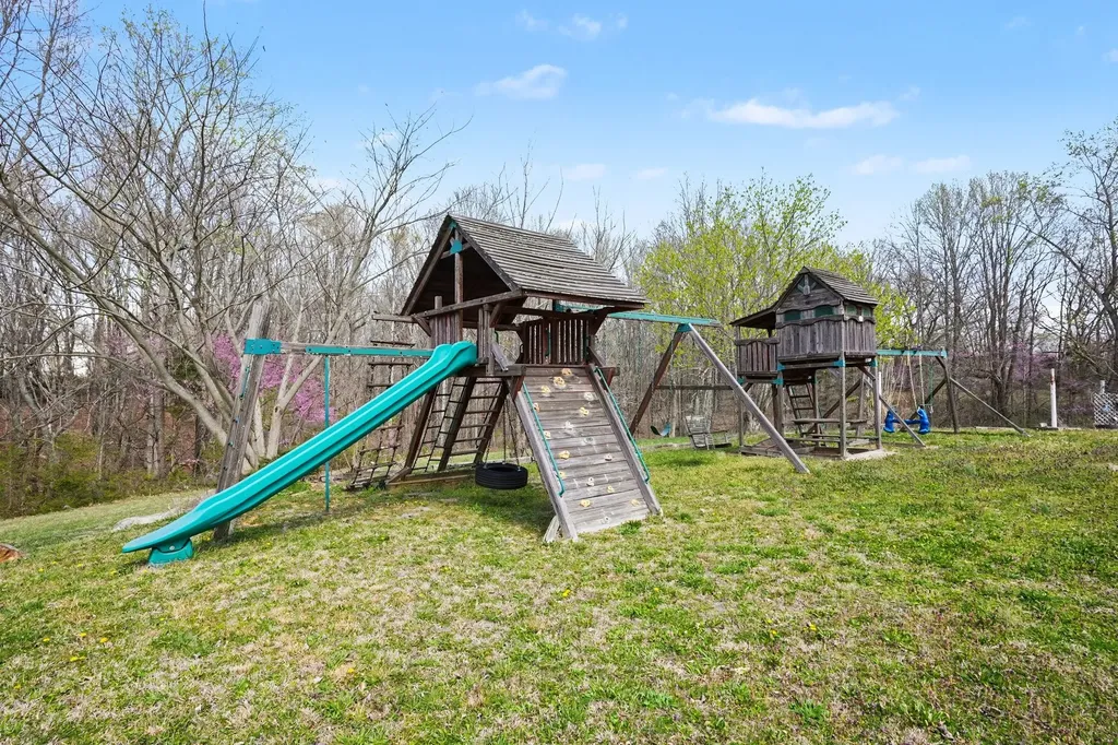 11948 Betts Road Greenbrier TN 37073