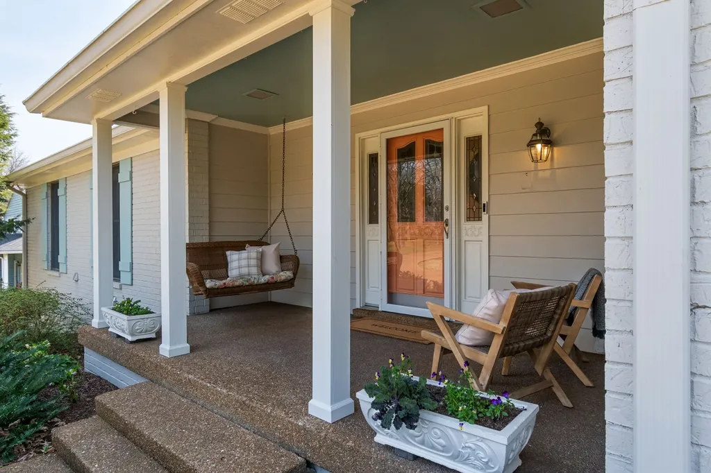 6613 Holt Road Nashville TN 37211