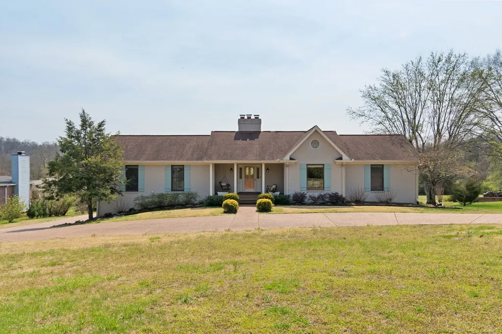 6613 Holt Road Nashville TN 37211