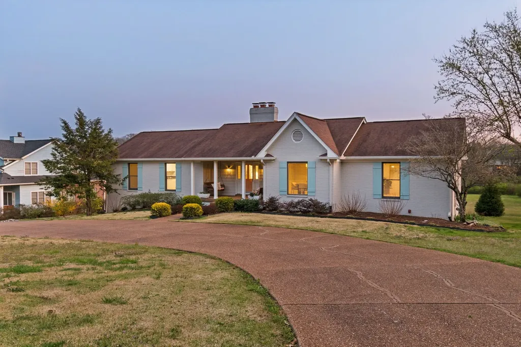 6613 Holt Road Nashville TN 37211