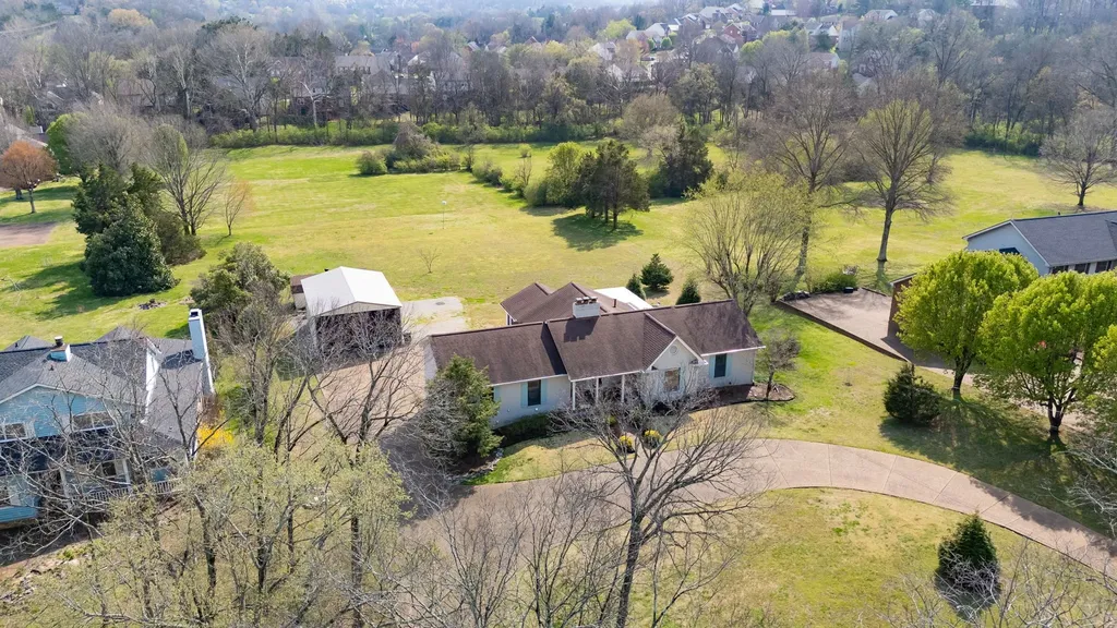 6613 Holt Road Nashville TN 37211