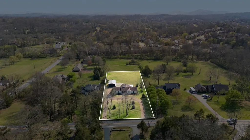6613 Holt Road Nashville TN 37211