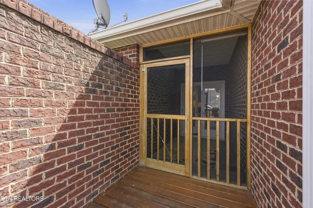 48 Saddle Brook Lane Crossville TN 38571
