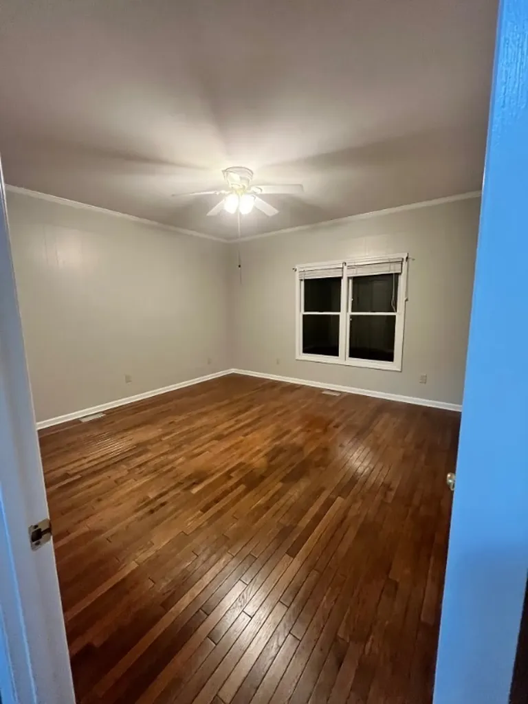 5001/2 Oakwood Drive Columbia TN 38401