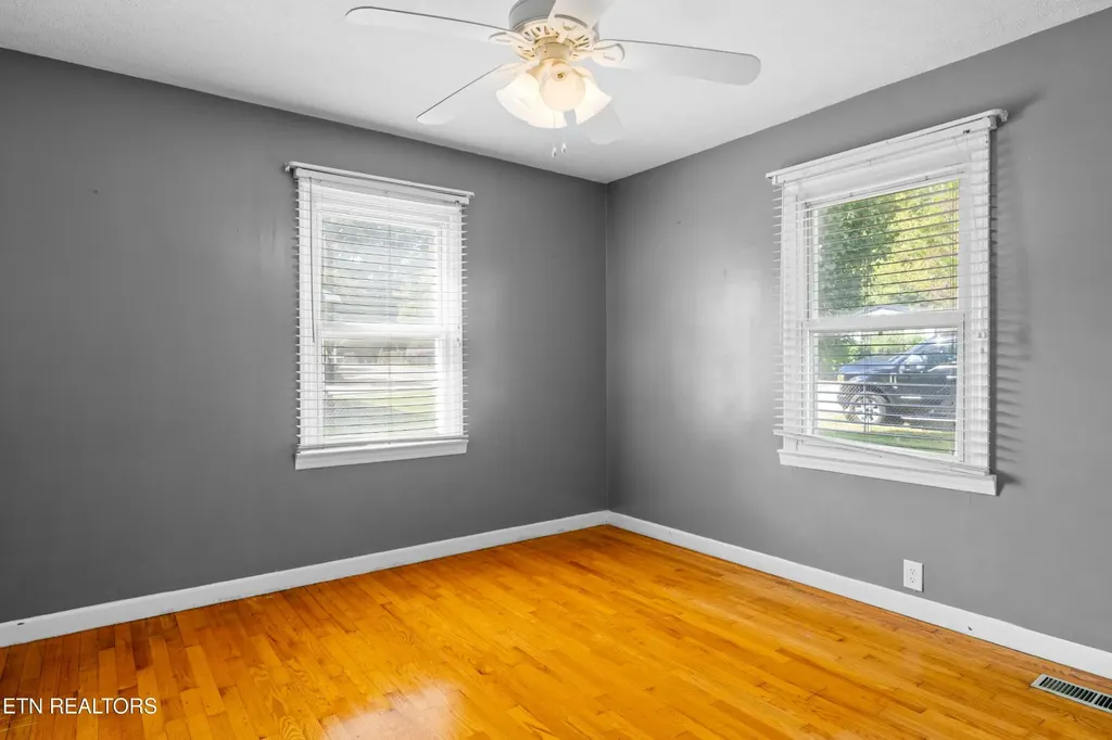 218 Doris Lane Maryville TN 37803