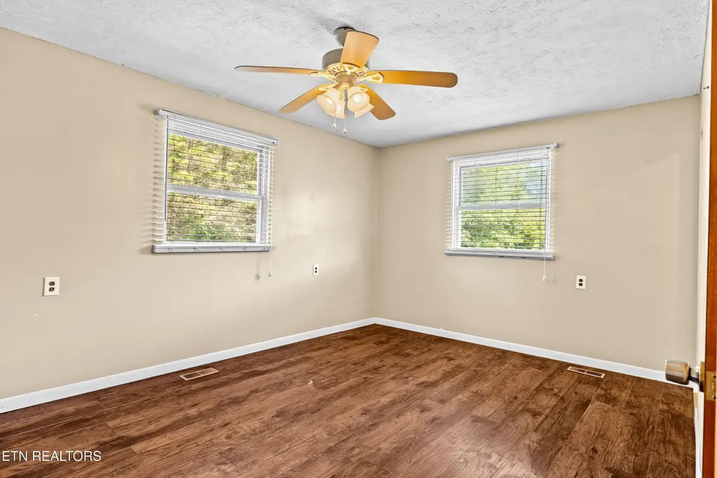 218 Doris Lane Maryville TN 37803