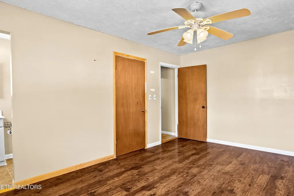 218 Doris Lane Maryville TN 37803