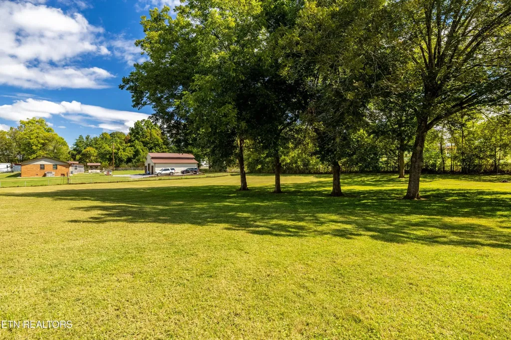 218 Doris Lane Maryville TN 37803