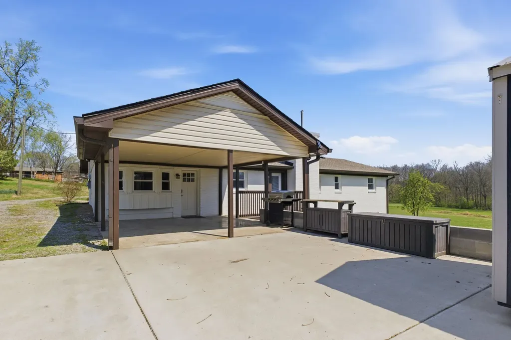 121 Cumberland Circle Gallatin TN 37066