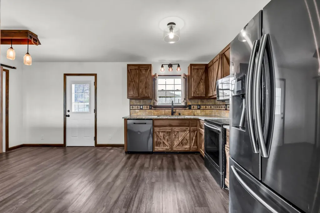1402 Marla Court Clarksville TN 37042