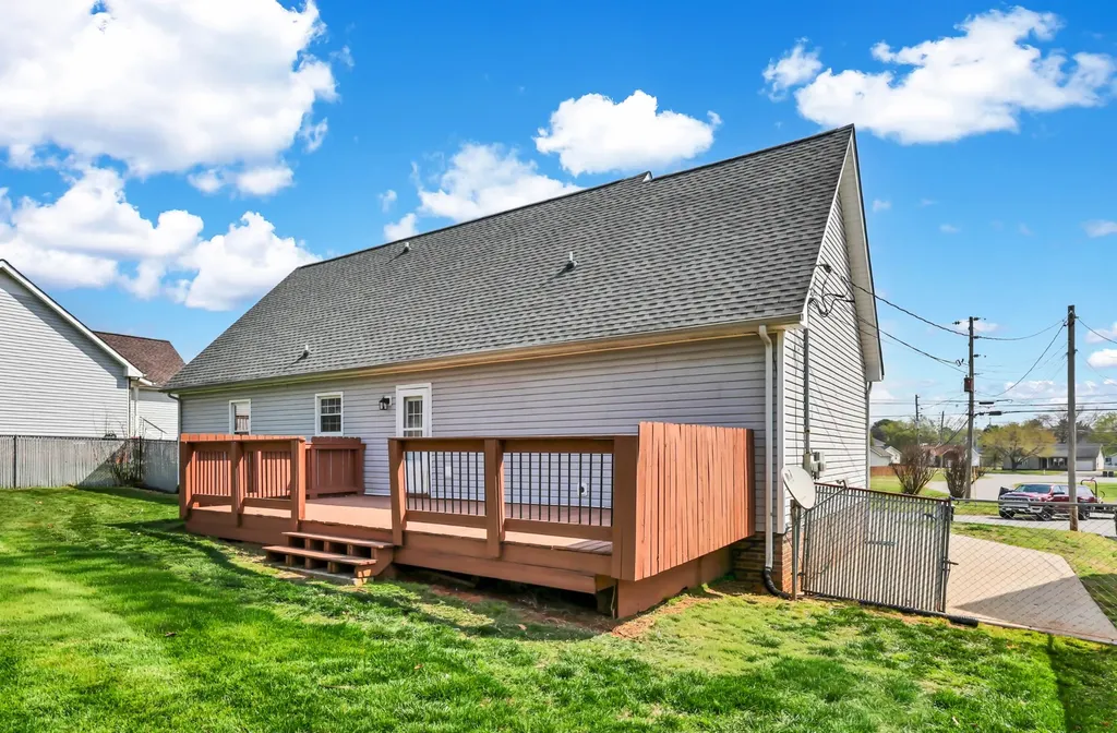 1402 Marla Court Clarksville TN 37042