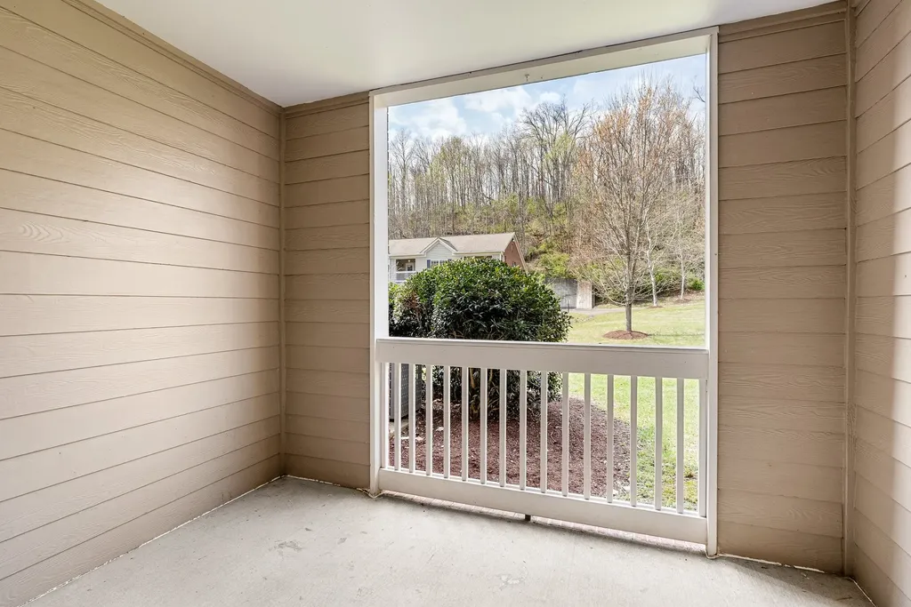 6820 Highway 70, S Nashville TN 37221