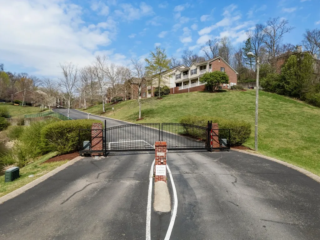 6820 Highway 70, S Nashville TN 37221