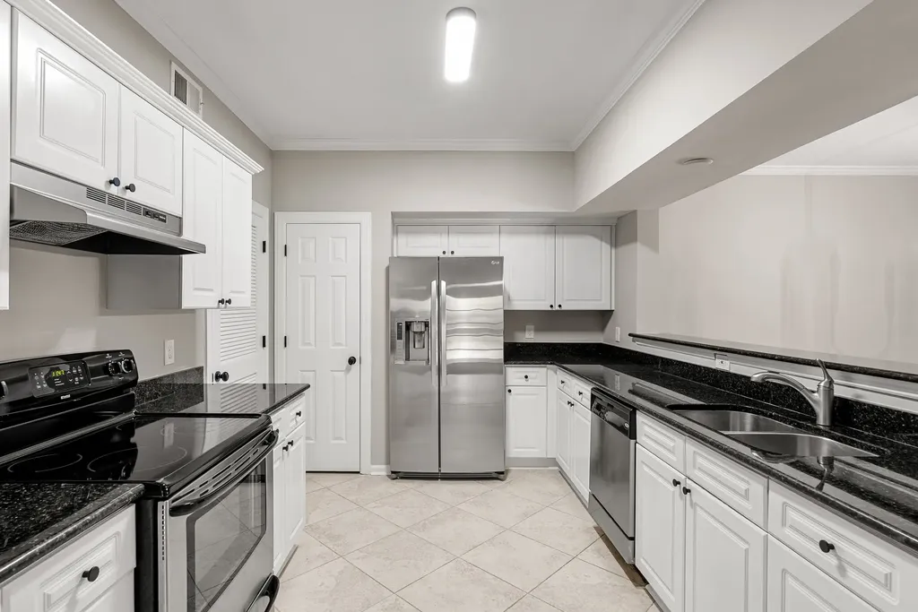6820 Highway 70, S Nashville TN 37221