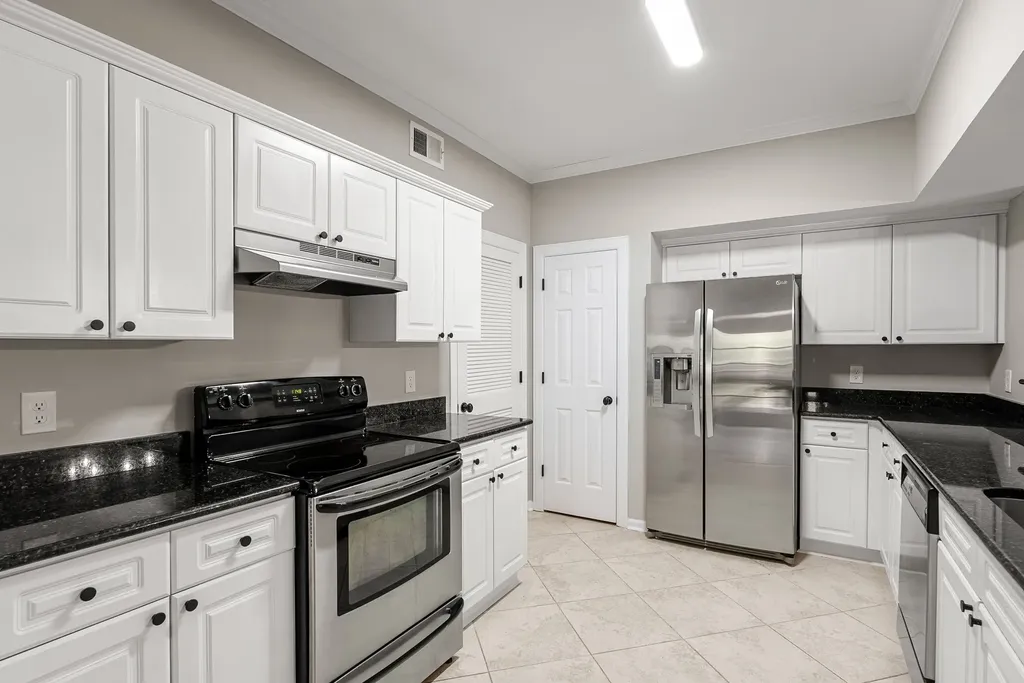 6820 Highway 70, S Nashville TN 37221
