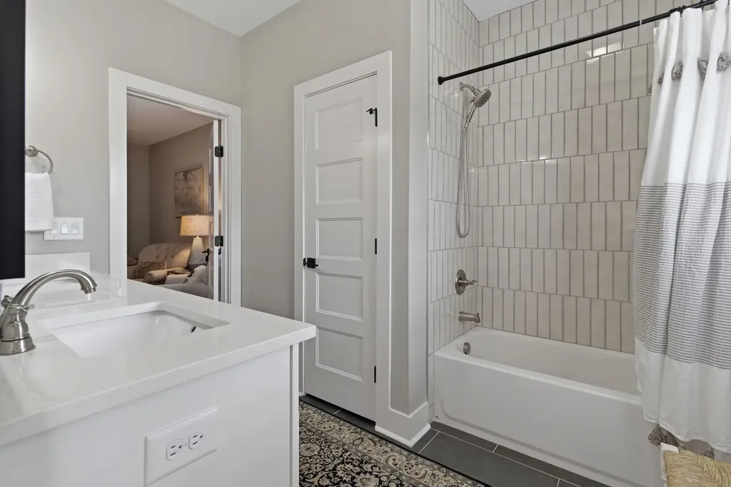6340A Alamo Place Nashville TN 37209