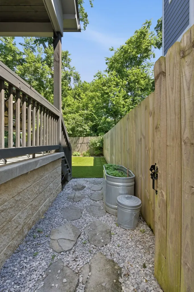 6340A Alamo Place Nashville TN 37209