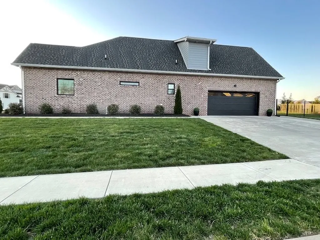 101 Sawyer Court Clarksville TN 37043