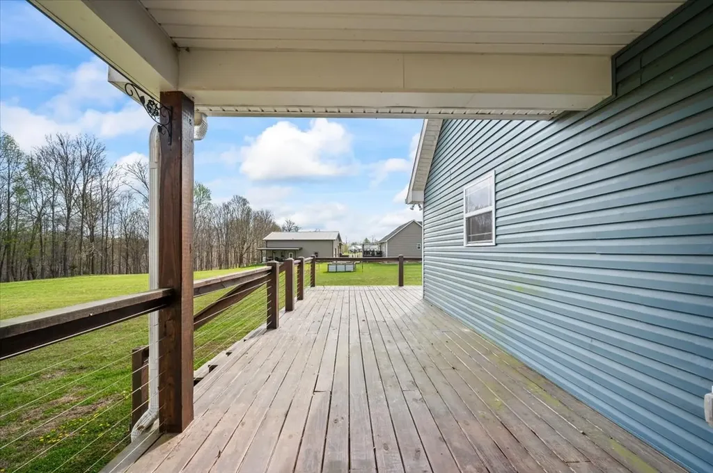 1689 Taurus Farm Road Lafayette TN 37083