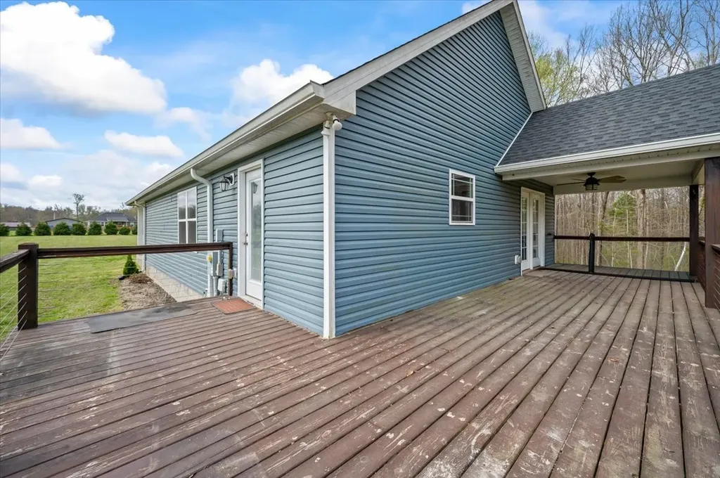 1689 Taurus Farm Road Lafayette TN 37083