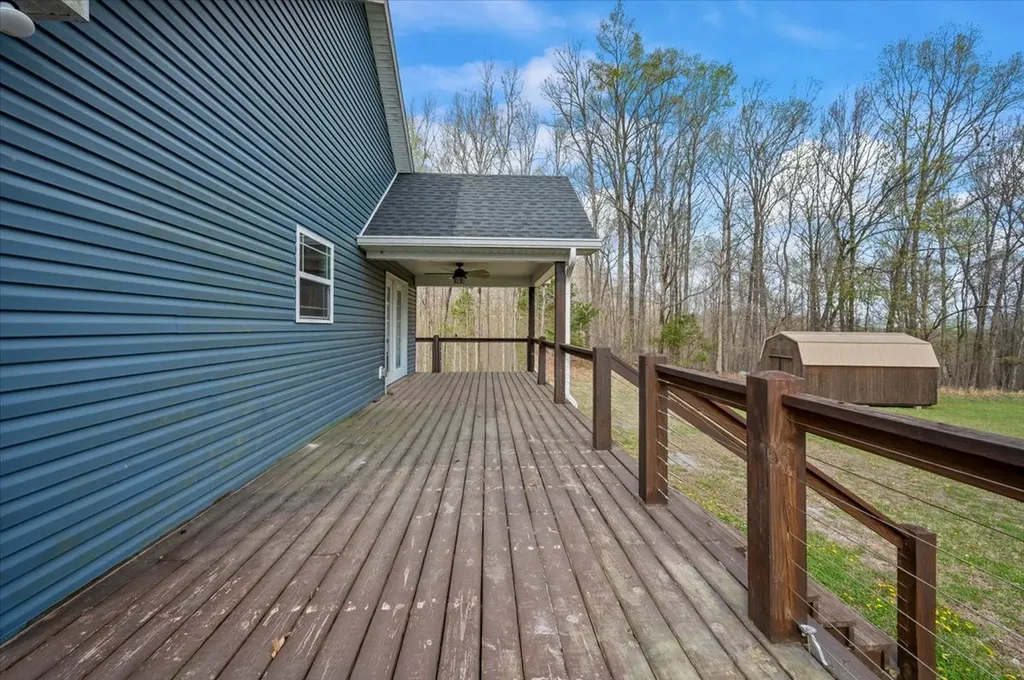 1689 Taurus Farm Road Lafayette TN 37083