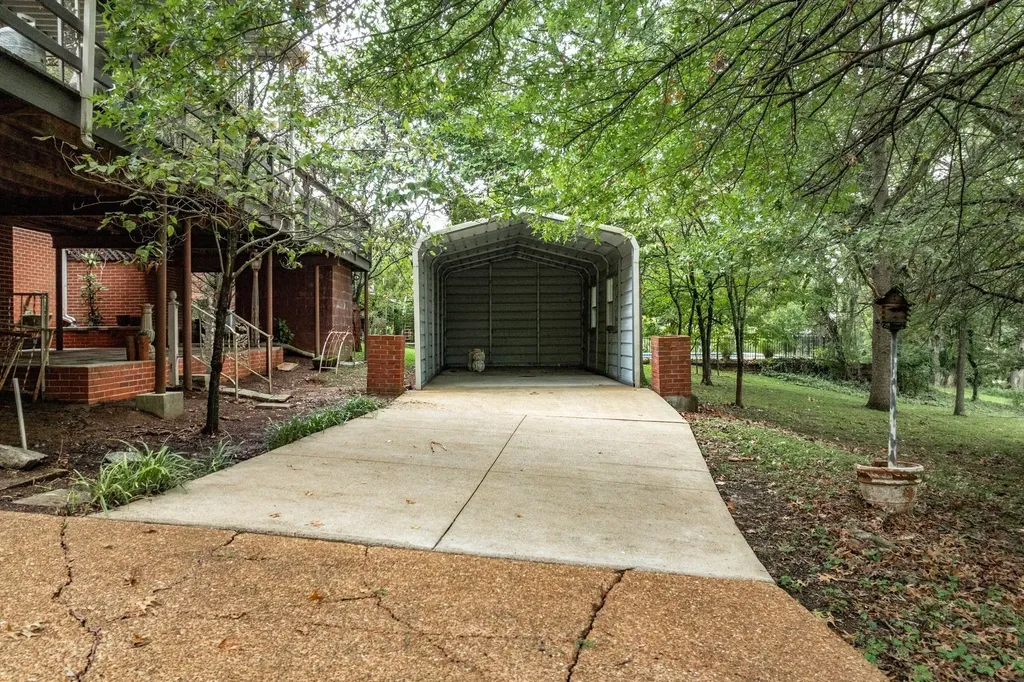 1037 Rolling Fields Circle Columbia TN 38401