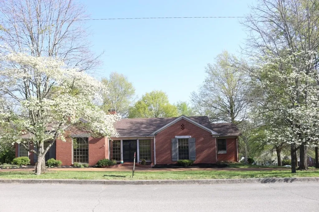 1037 Rolling Fields Circle Columbia TN 38401