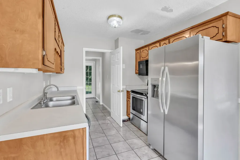 154 Shady Maple Drive Clarksville TN 37043