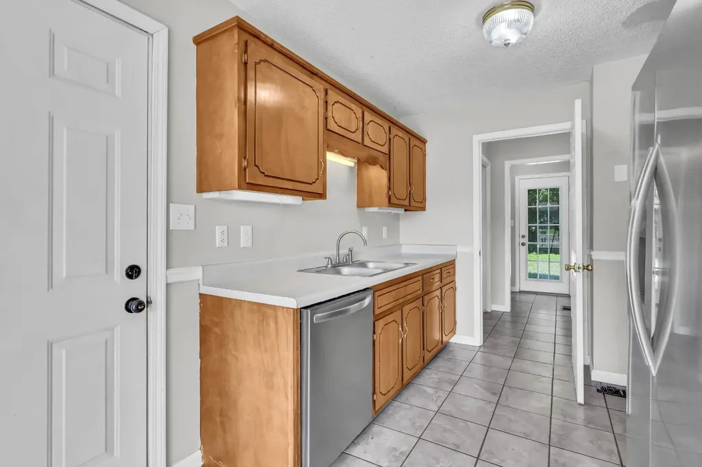 154 Shady Maple Drive Clarksville TN 37043