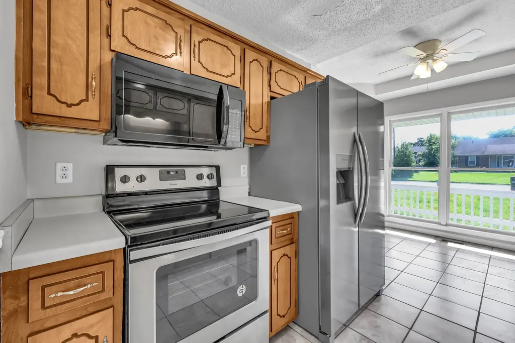 154 Shady Maple Drive Clarksville TN 37043