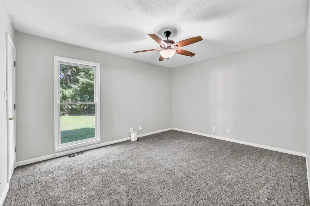 154 Shady Maple Drive Clarksville TN 37043