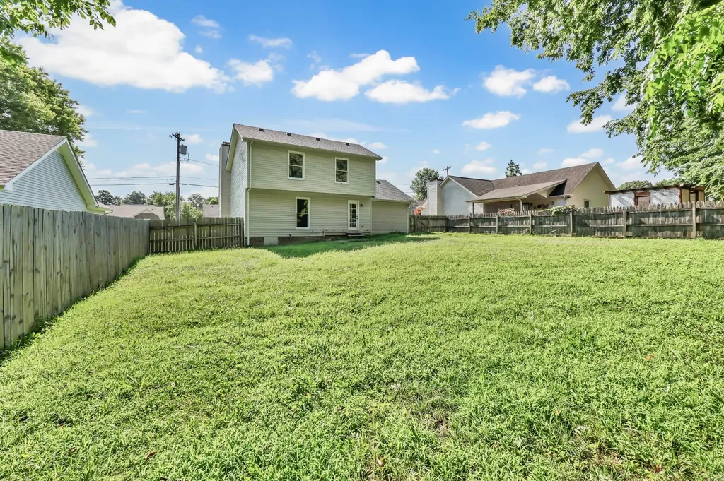 154 Shady Maple Drive Clarksville TN 37043