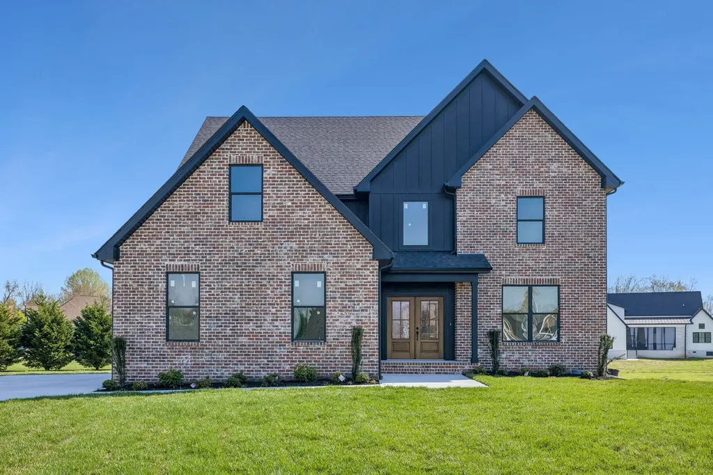 64 Blairmont Court Winchester TN 37398