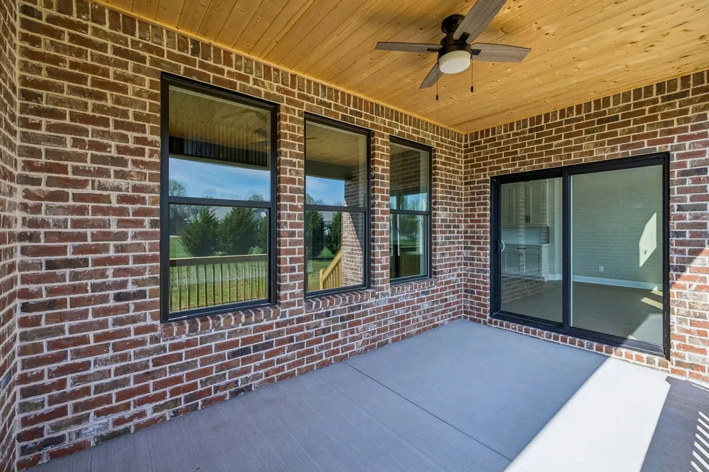 64 Blairmont Court Winchester TN 37398