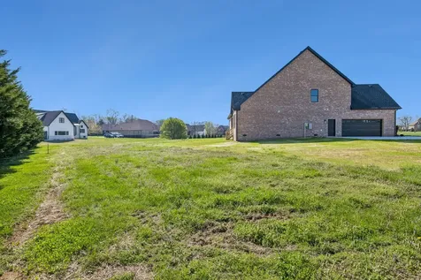 64 Blairmont Court Winchester TN 37398