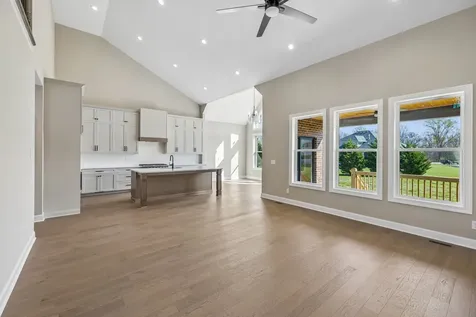 64 Blairmont Court Winchester TN 37398