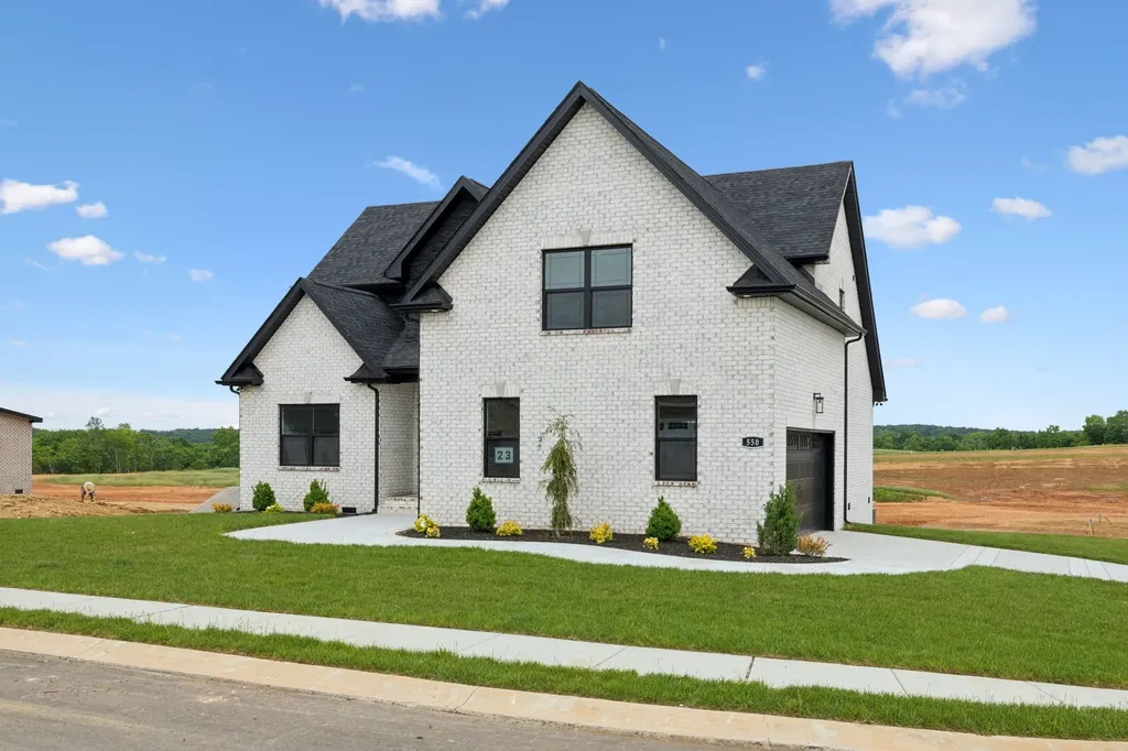 550 Foxglove Lane Clarksville TN 37043