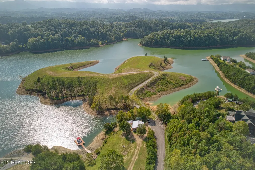 0 Very Old Barton Trail Dandridge TN 37725
