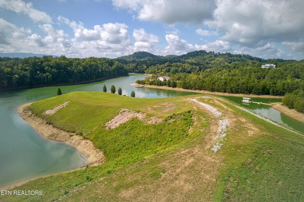 0 Very Old Barton Trail Dandridge TN 37725