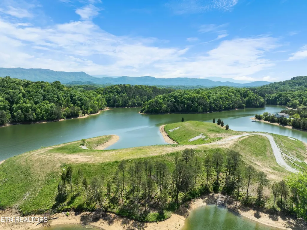 0 Very Old Barton Trail Dandridge TN 37725