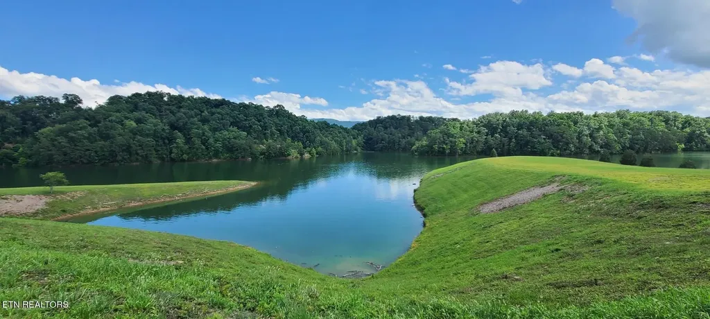 0 Very Old Barton Trail Dandridge TN 37725