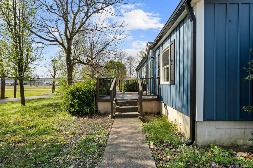 215 Wall Street Shelbyville TN 37160