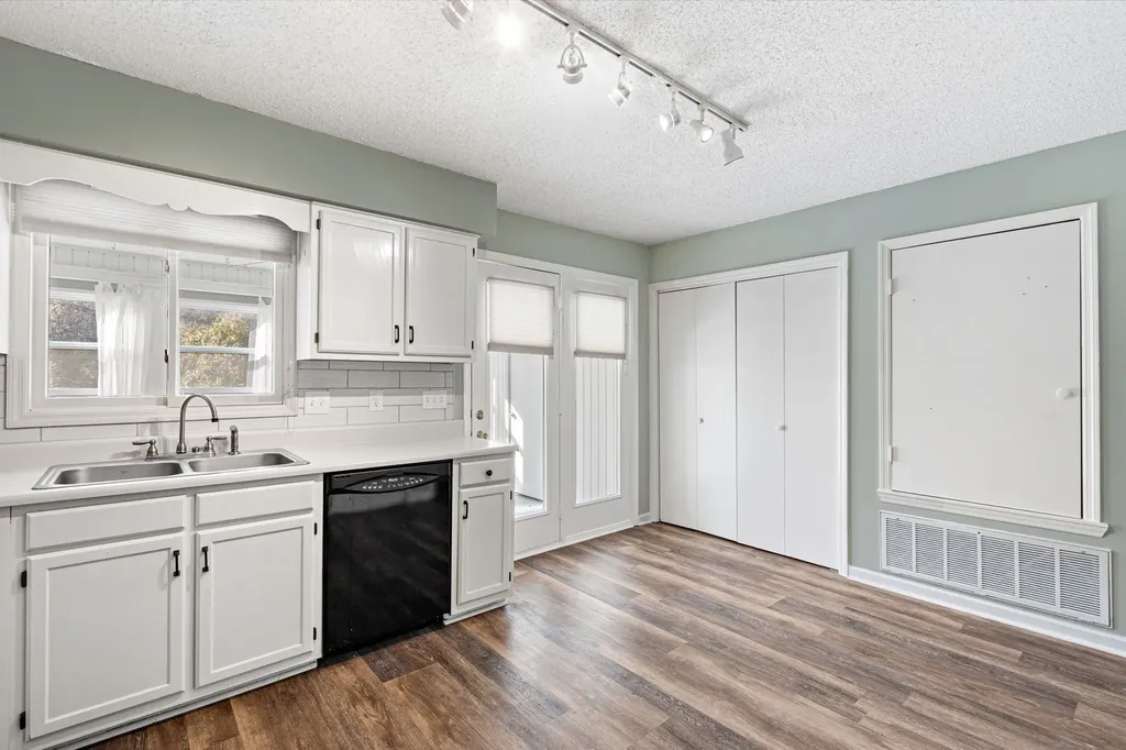 509 Williamsburg Drive Nashville TN 37214