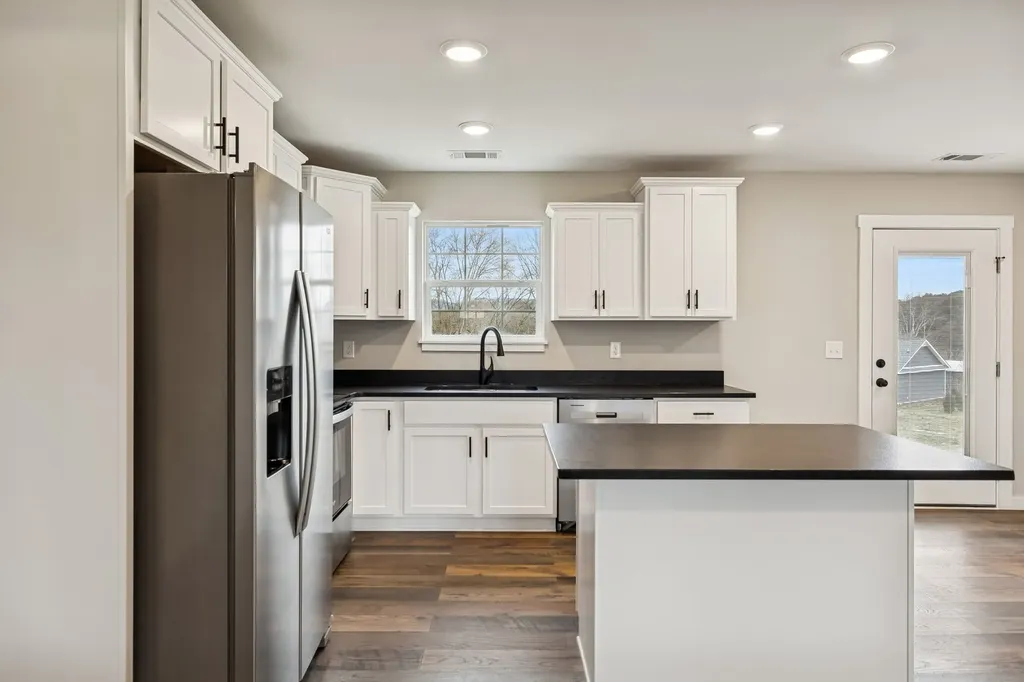 108 Crows Hill Drive Gordonsville TN 38563