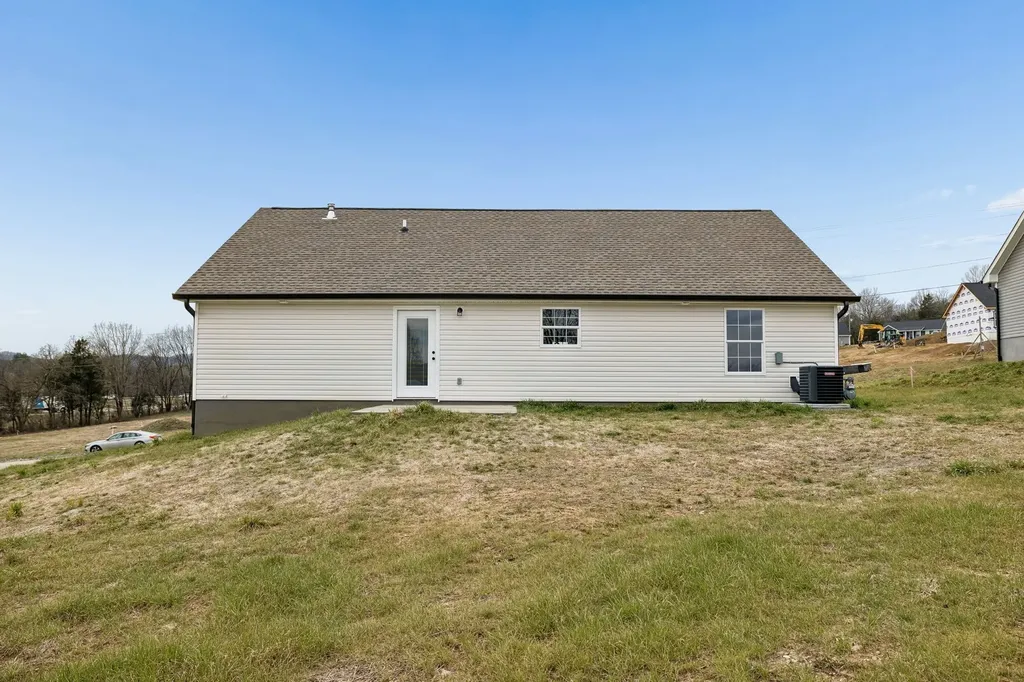 108 Crows Hill Drive Gordonsville TN 38563