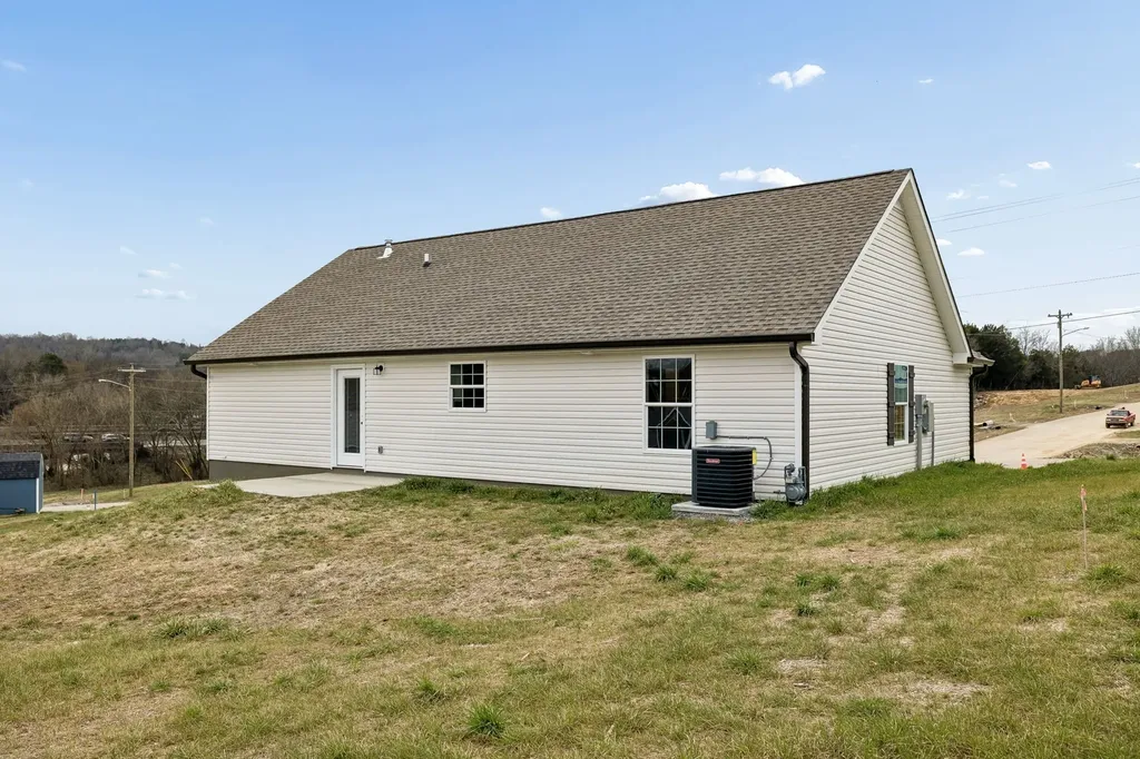 108 Crows Hill Drive Gordonsville TN 38563